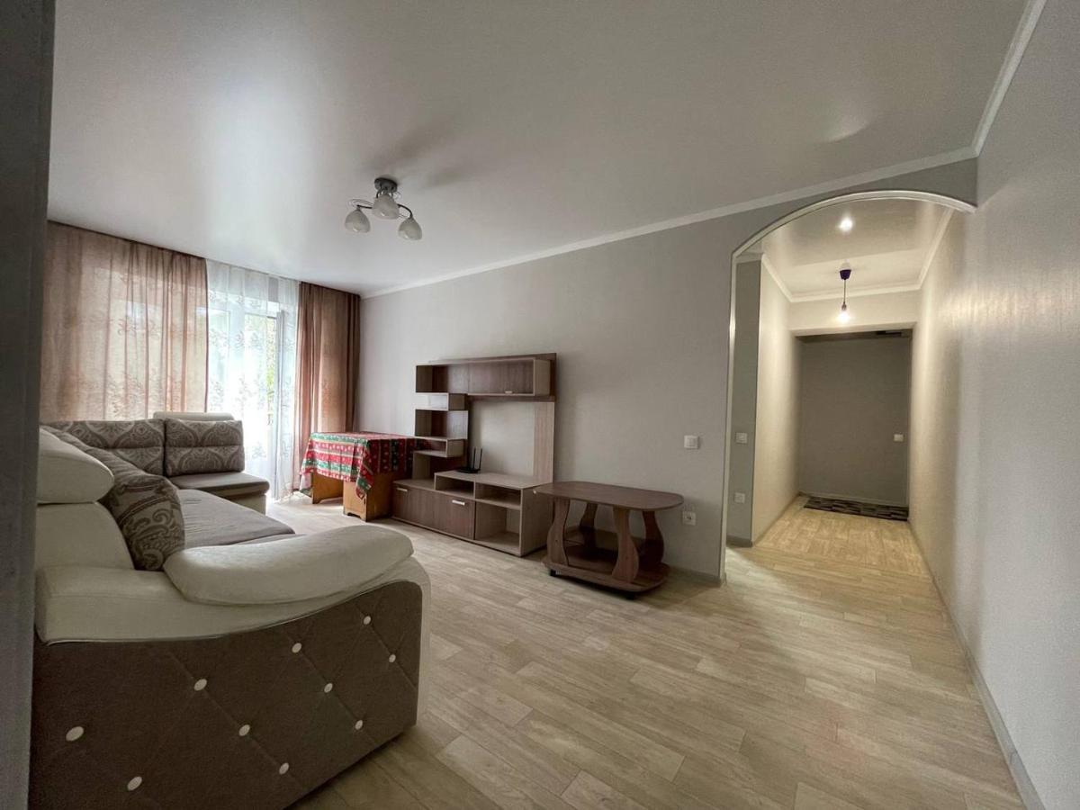 Apartment On Kievskaya Street Biskek Kültér fotó