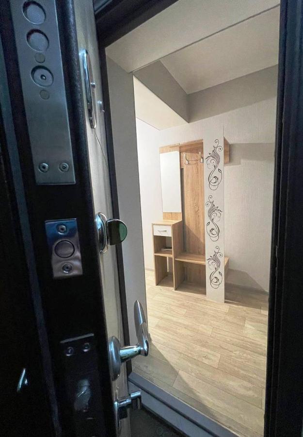 Apartment On Kievskaya Street Biskek Kültér fotó